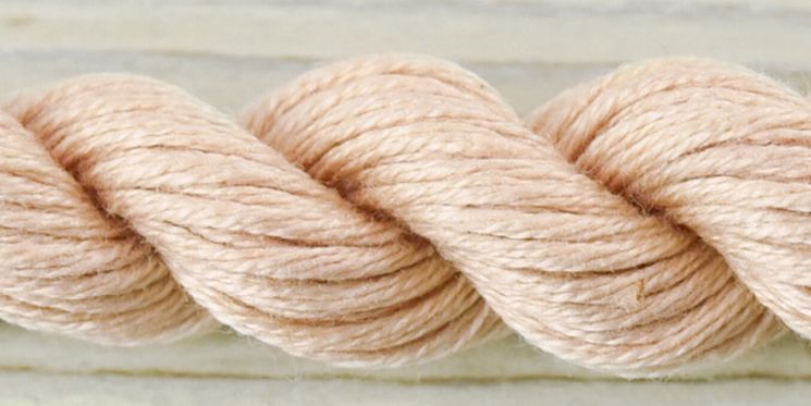 2103 Нитки ручного окрашивания OwlForest на основе ПНК, пасма 8 метров,Телесный светлый
