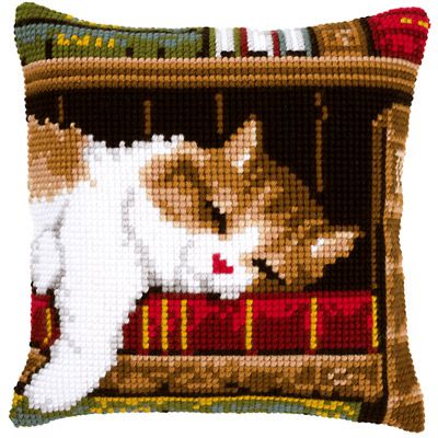 Набор для вышивания крестом Vervaco  "Спящий кот на книжной полке" PN-0146409